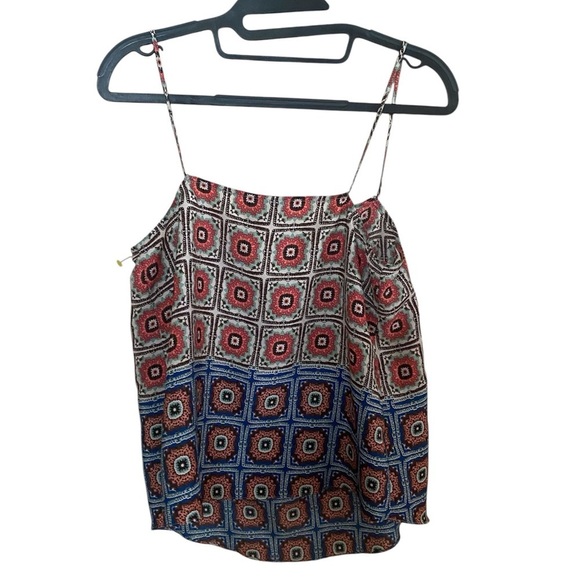 Geometric Patterned Women's Top - Picture 2 of 3